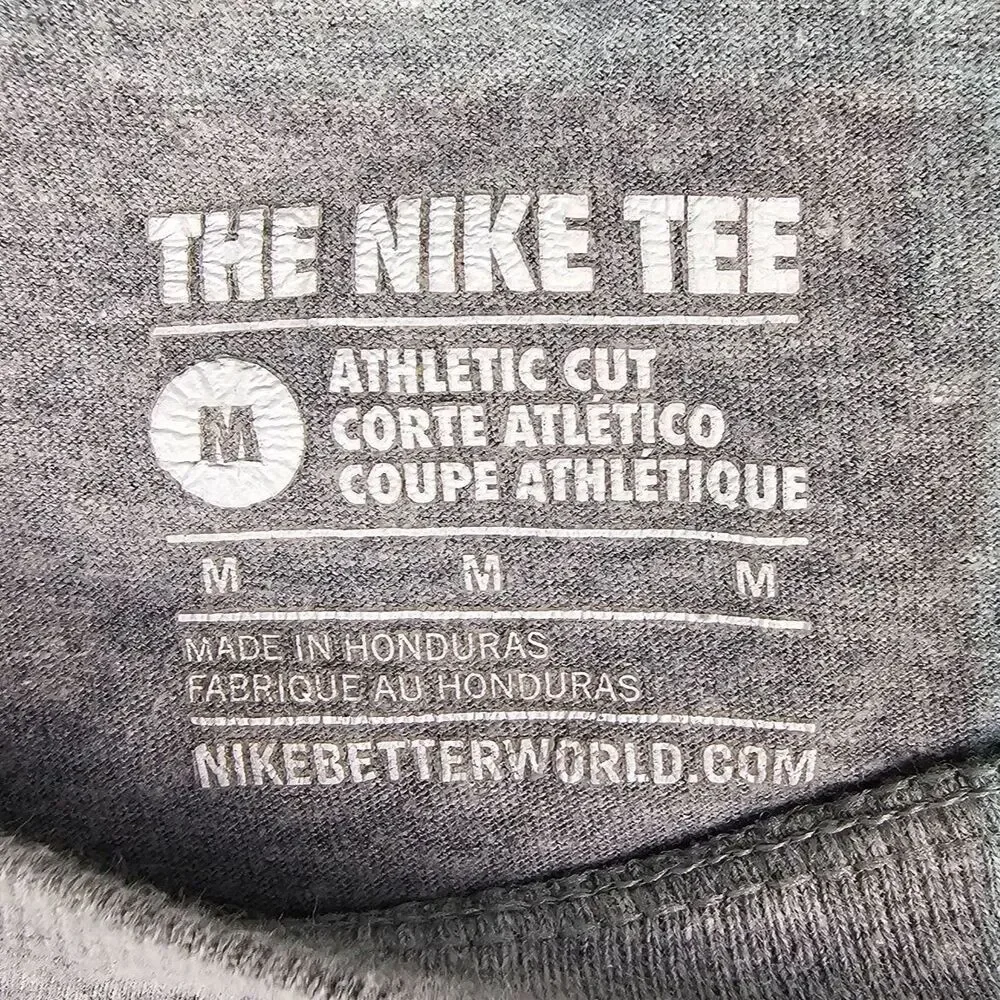 Nike Victory Graphic Tee Mens Medium Gray Athletic Swoosh Logo Shirt